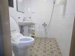 Spacious two-room unit with a vacation-rental 5th image