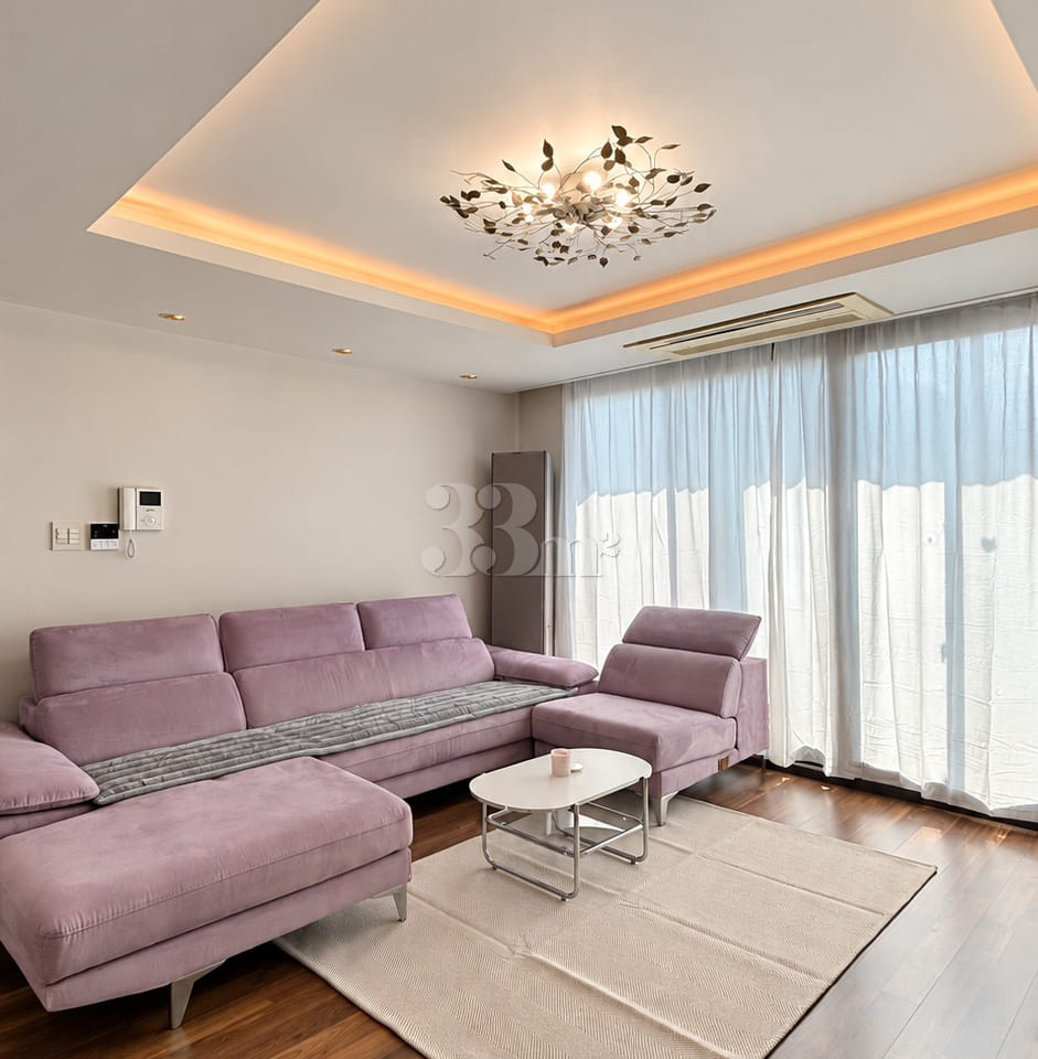 2-bedroom unit in Banpo Seorae Village 0th image