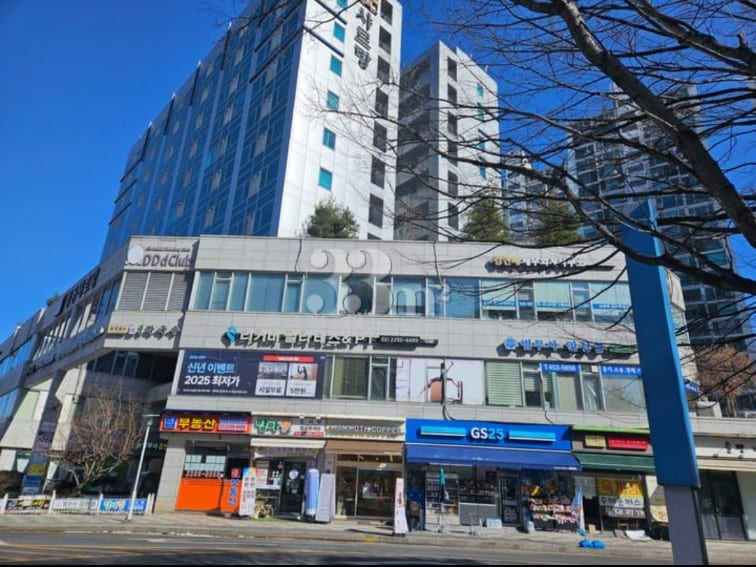 Pet-friendly parking in Jongno, Seongsu, and  18th image