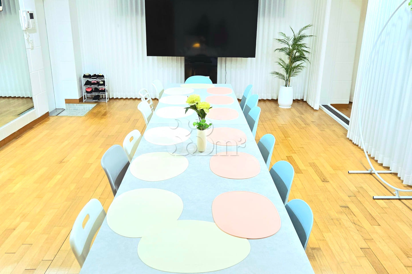 Spacious, pristine room (no noise from floors 12th image