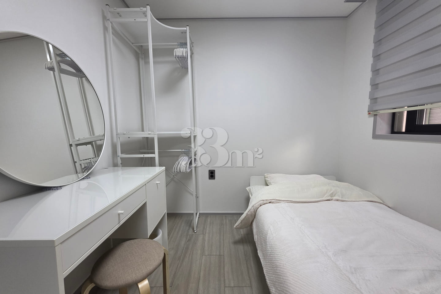 Newly built, fully furnished 1.5-room unit 3th image