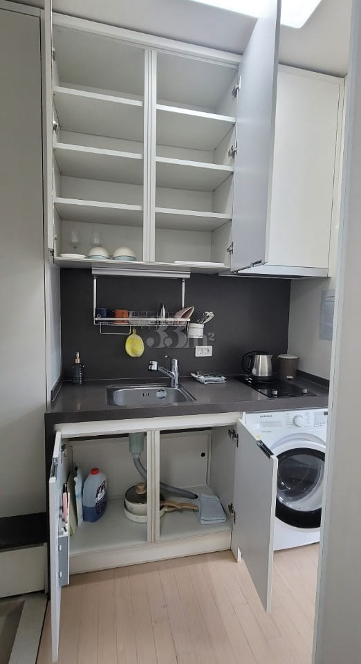 ♥️ Neat room, 1 minute from Gangnam Station!  17th image