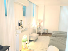 Spacious, pristine room (no noise from floors 1th image