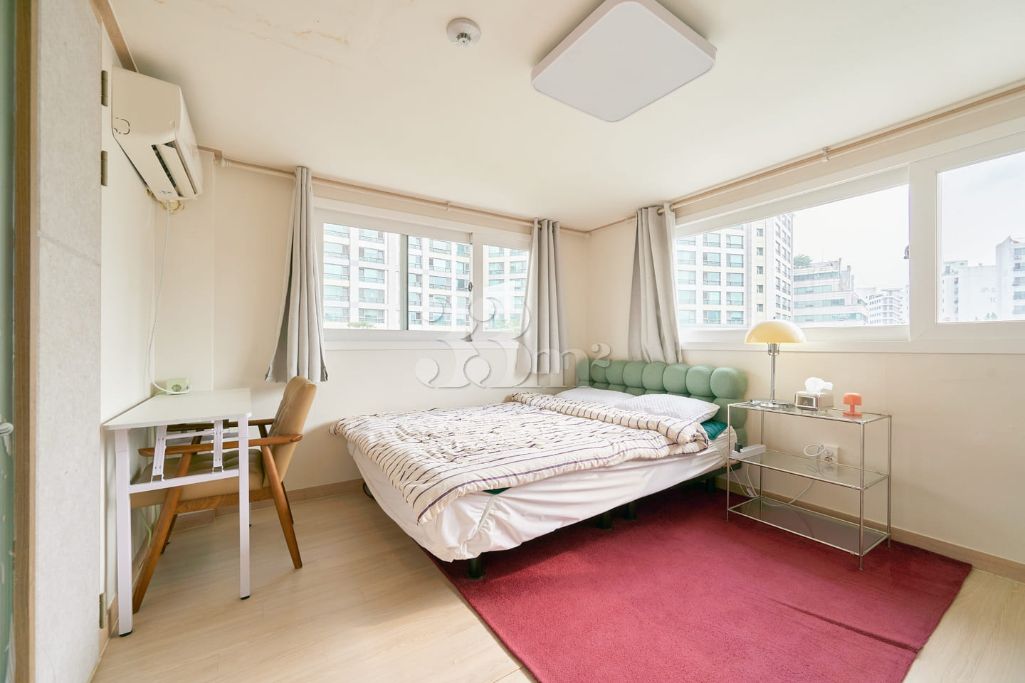 3 Bedrooms / 2 Bathrooms / Parking / Convenie 13th image