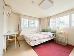 3 Bedrooms / 2 Bathrooms / Parking / Convenie 13th image