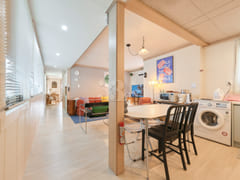 3 Bedrooms / 2 Bathrooms / Parking / Convenie 2th image