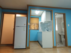 Muyeol-dae Plus-Size Studio Apartment 4th image