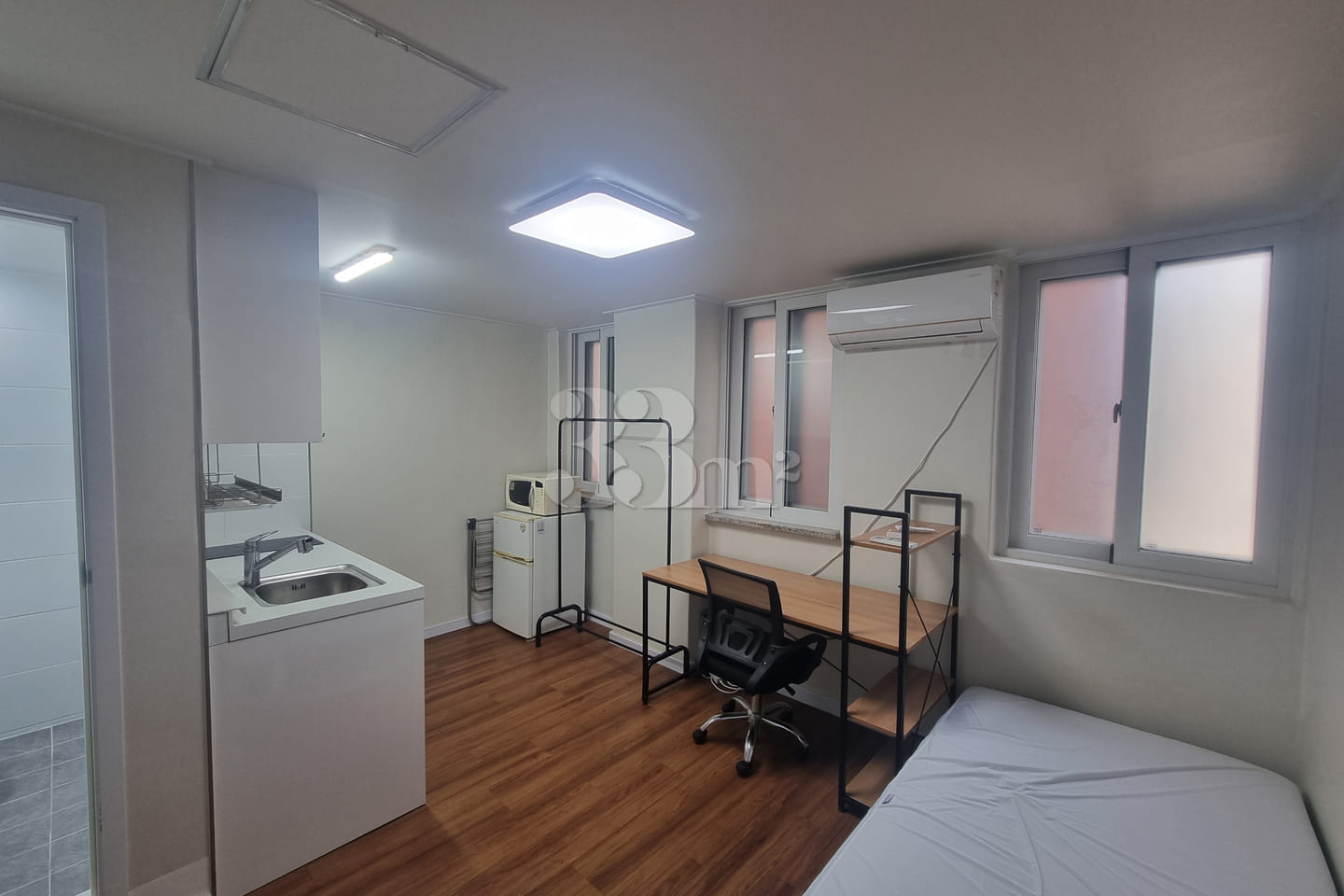 A room near the back gate of Korea University 4th image