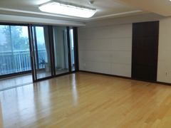 50-pyeong apartment, 4 rooms, 2 bathrooms 5th image