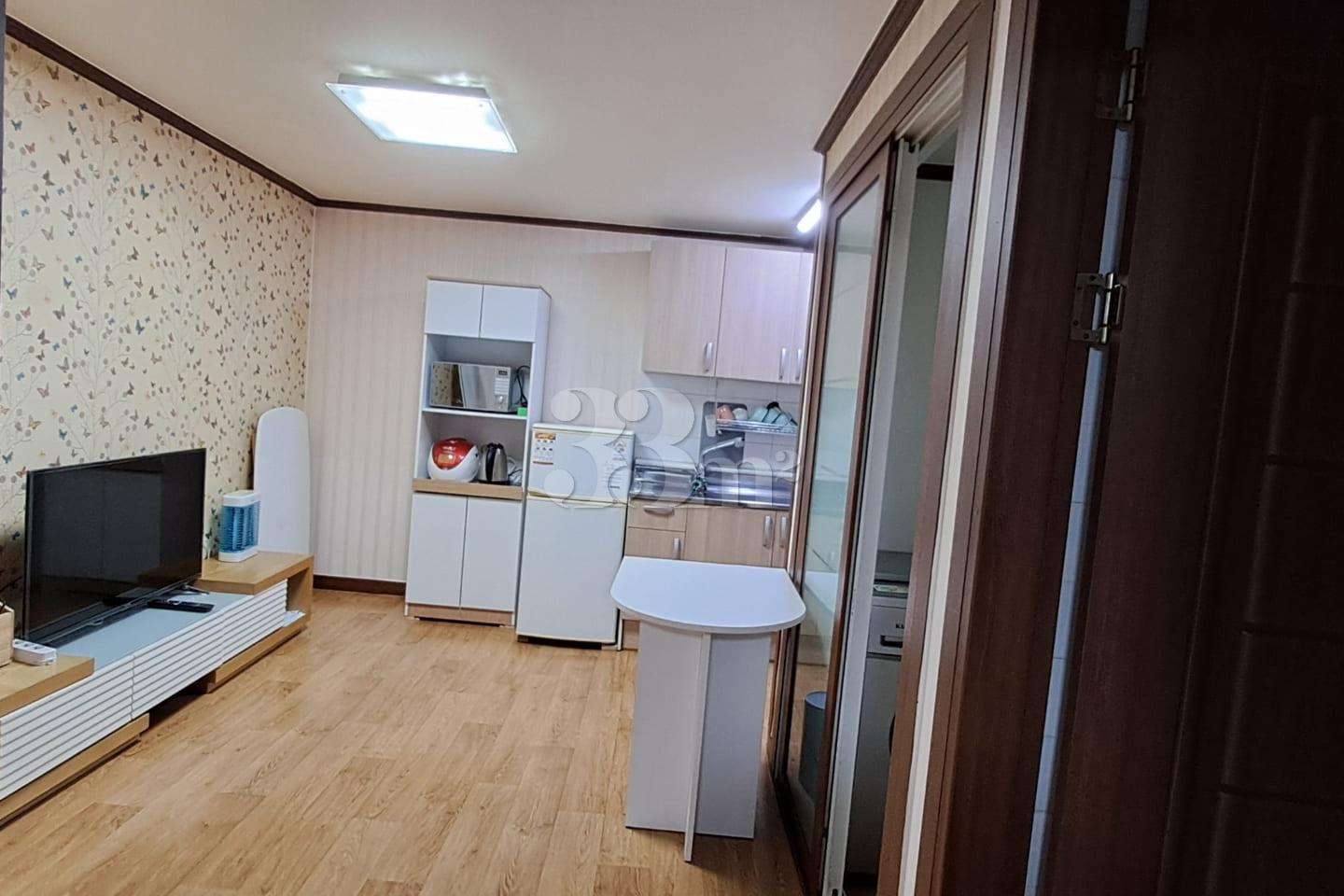 Nuriel Unit 201: Mini Two-Room Unit 5th image