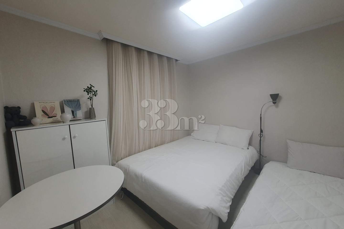 Should I also live in Haebangchon, a popular 4th image