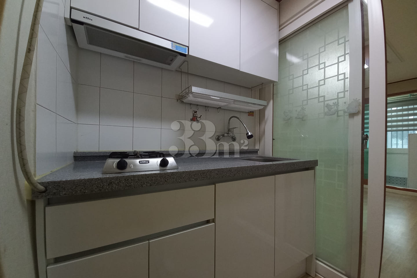 Neat studio apartment near Suwon Terminal 5th image
