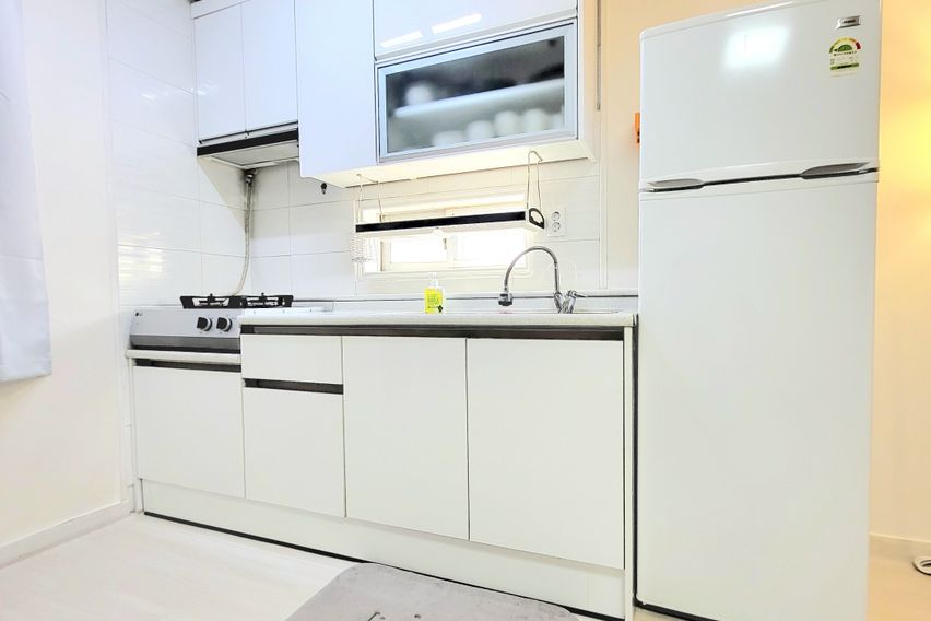 광안역1분퀸침대대형TV