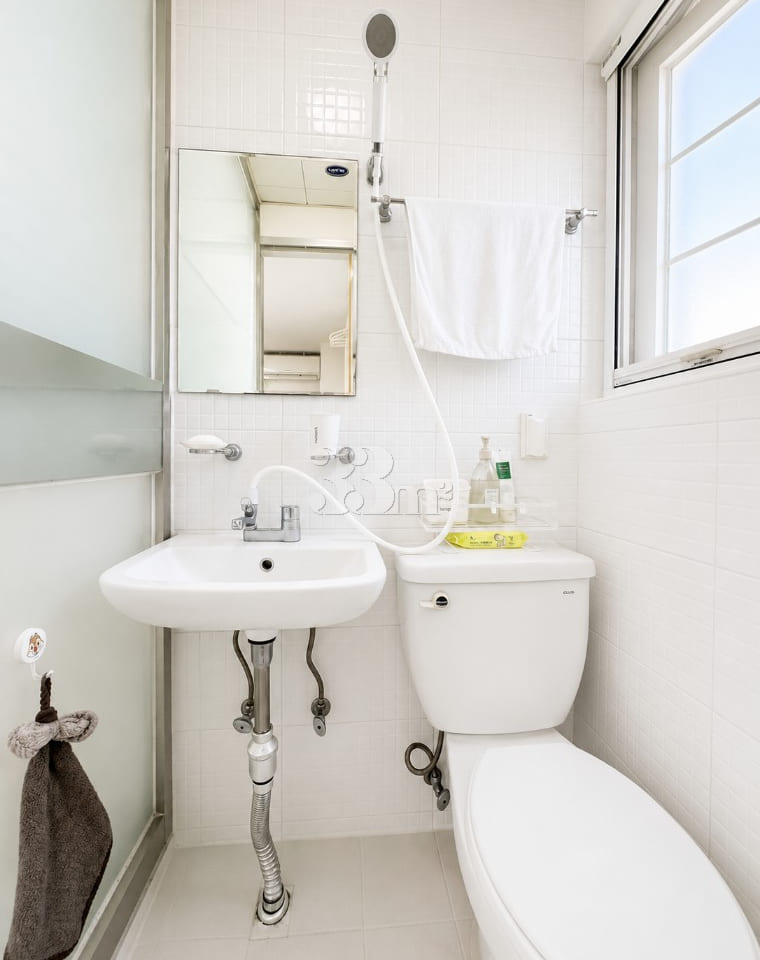 Spacious, well-shaped, and bright unit in the 15th image