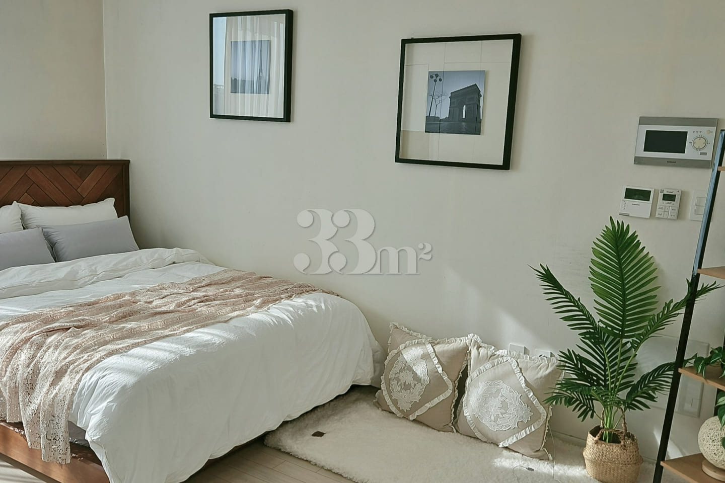 A beautiful, high-rise home near Dongdaegu St 0th image
