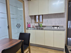 Clean 1-room apartment next to Ulsan IC 4th image