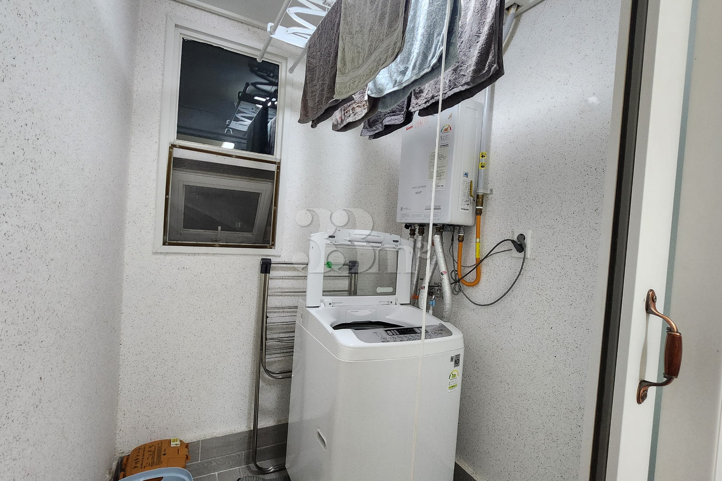 Geoje Island Short-term Rental: Woojungbang 5th image