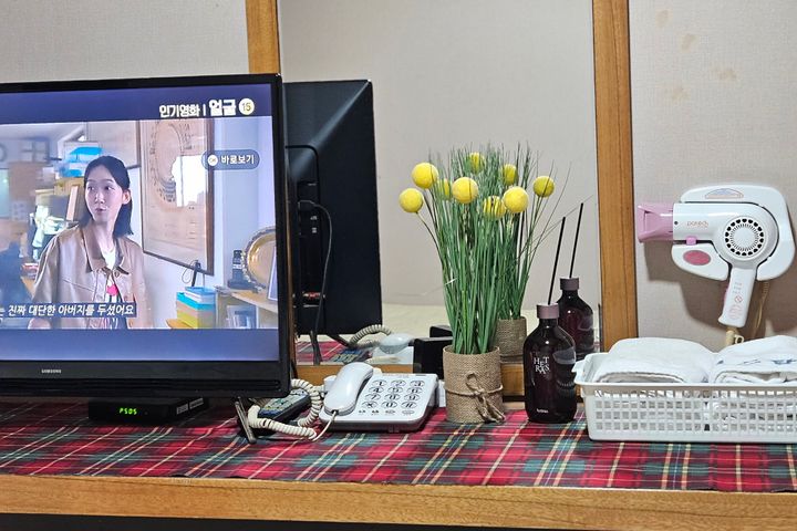 Monthly-rate motel in Uam-dong, Cheongju 1th image