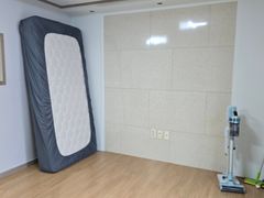 깨끗하고 밝은 방 9번째 이미지