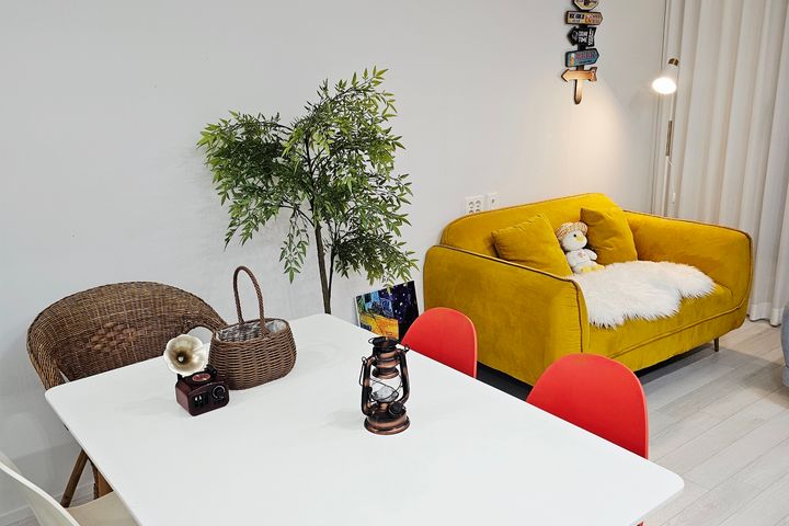 Luxurious, spotless 33-pyeong home 1th image