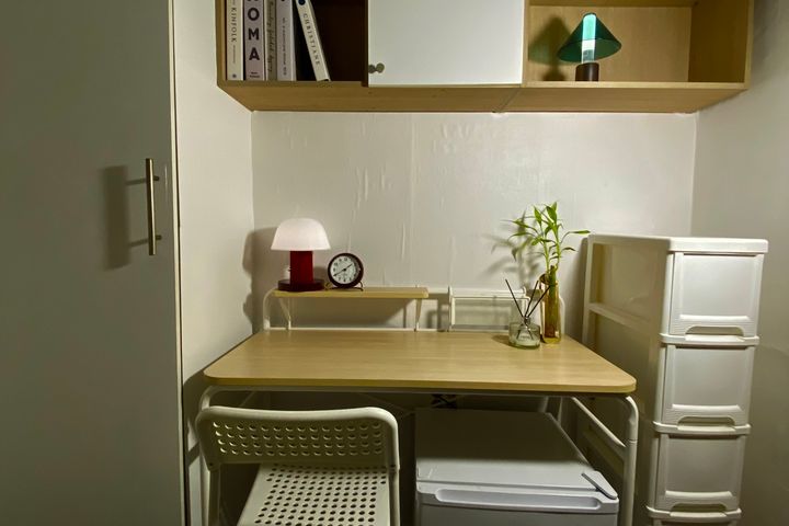 Mini-room with an internal window 2th image