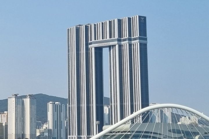 부산역 북항친수공원 앞 14번째 이미지