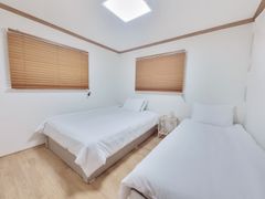 Juyang Shelter Cypress House 12th image