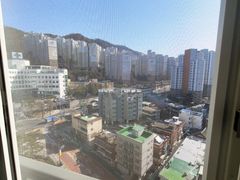 Newly built apartment within walking distance 15th image