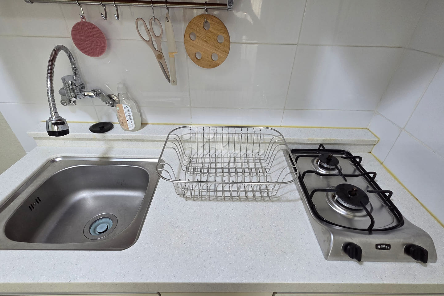 High-end, fully furnished studio near Byeongj 5th image