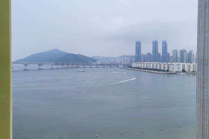 광안리 해수욕장 바로앞 12번째 이미지