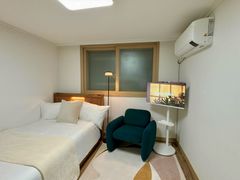 홍대입구+신촌역10분 4번째 이미지