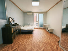 Spacious studio for 3+ people 0th image