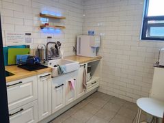 Pleasant outer and inner architraves 10th image