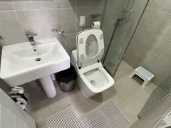 Fully furnished ocean view apartment in front 8th image