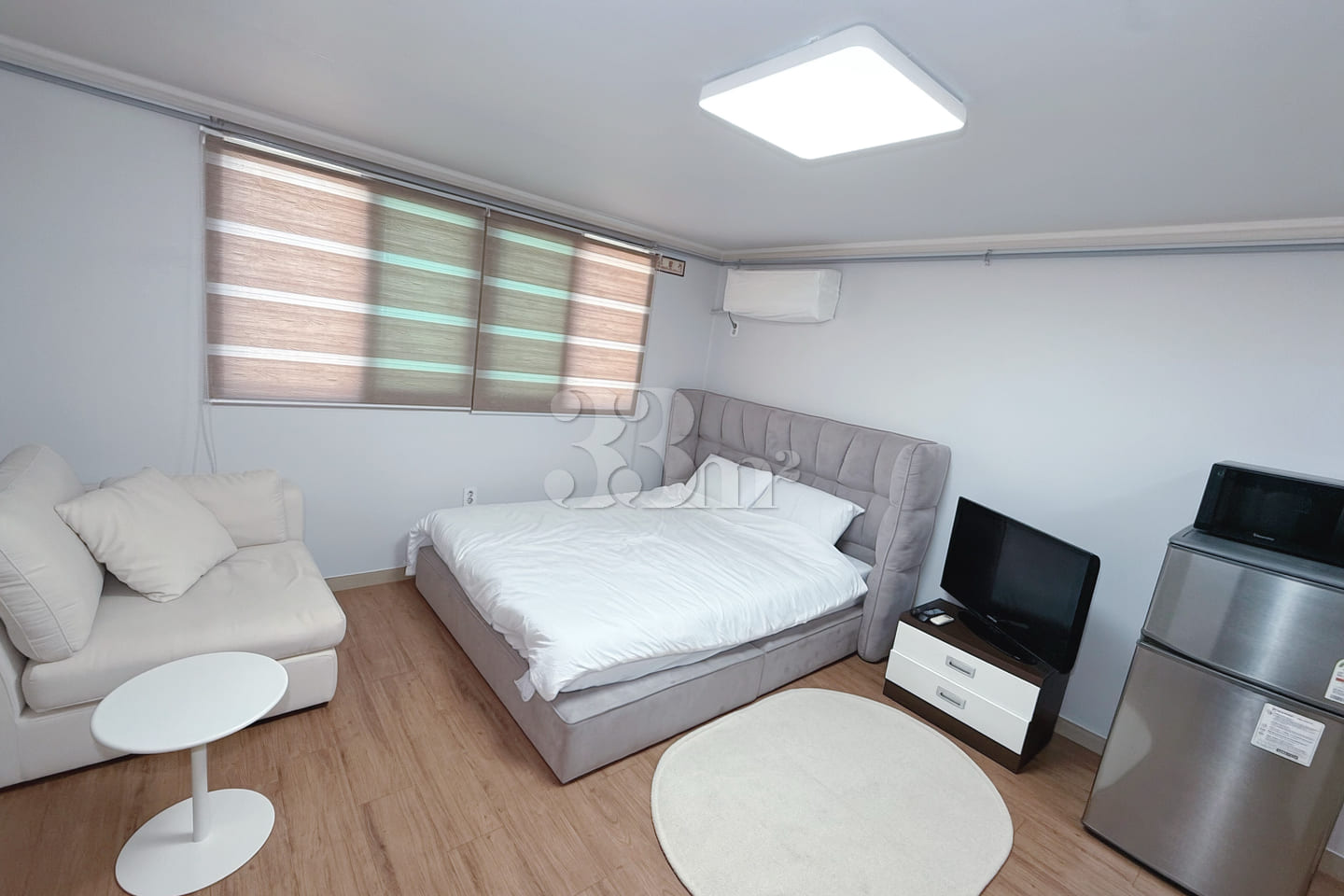 Studio apartment a 1-minute walk from Sajik S 0th image