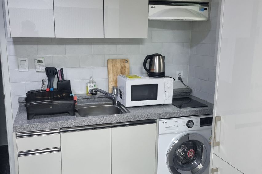 신촌역 도보3분거리 3번째 이미지