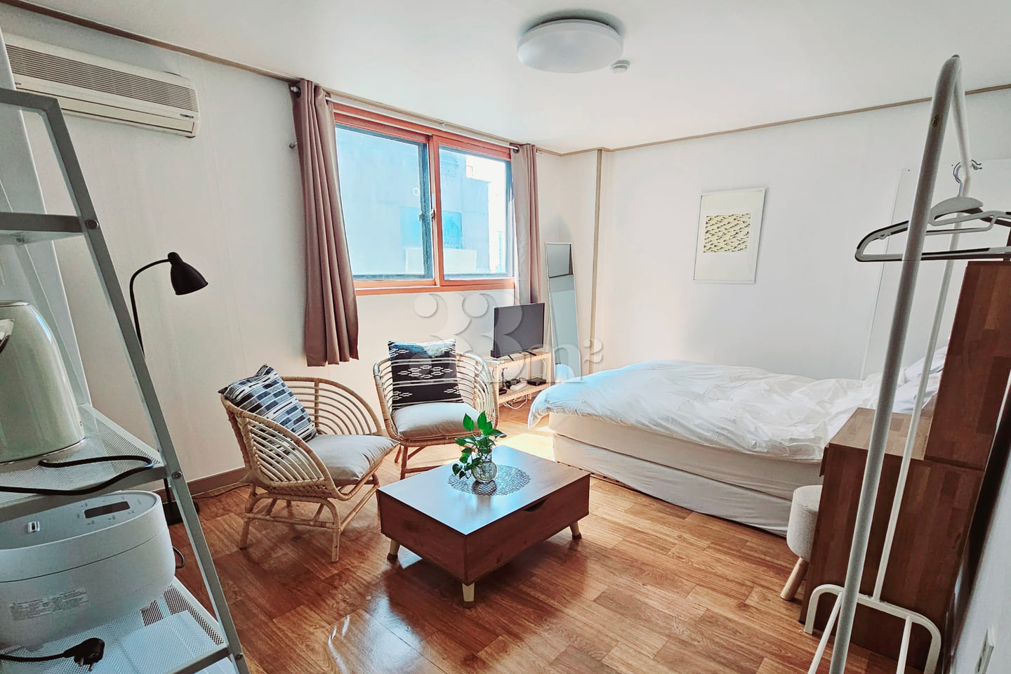 Fully furnished studio (approx. 26 m²) locate 3th image