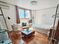 Fully furnished studio (approx. 26 m²) locate 3th image