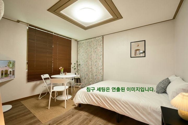 Fully furnished studio with a separate living 2th image
