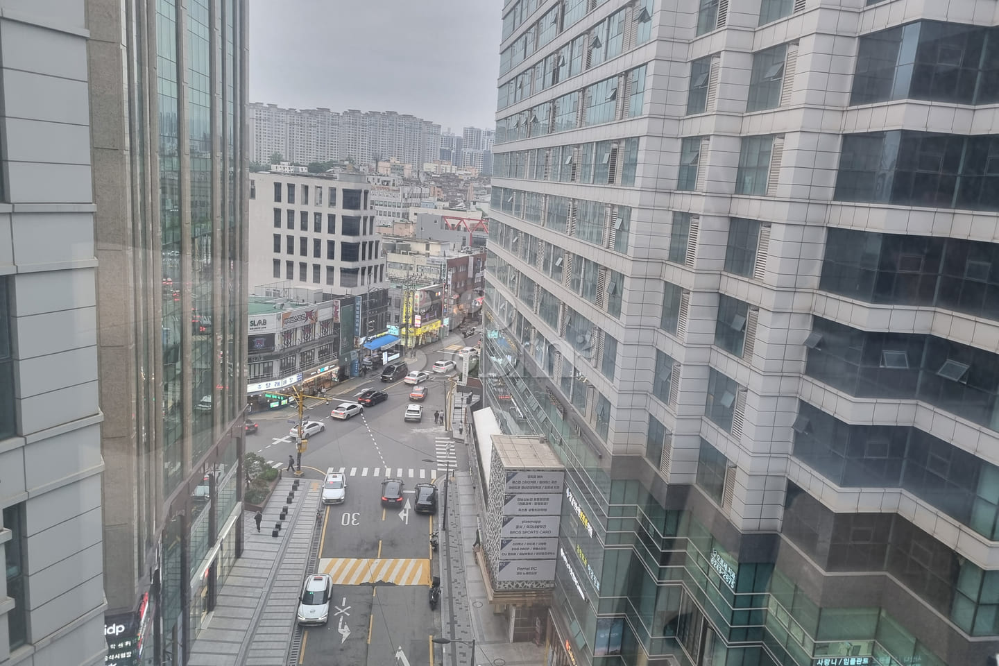 Road view of Sinnonhyeon and Gangnam Station  0th image