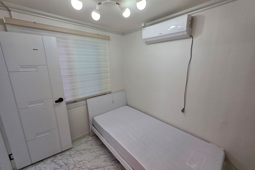 광장로 하얀집 201호