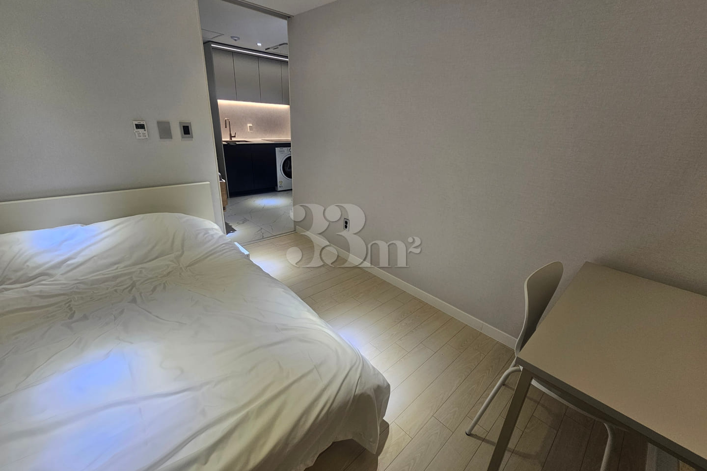 2-room, 2-bed unit right next to the station 8th image