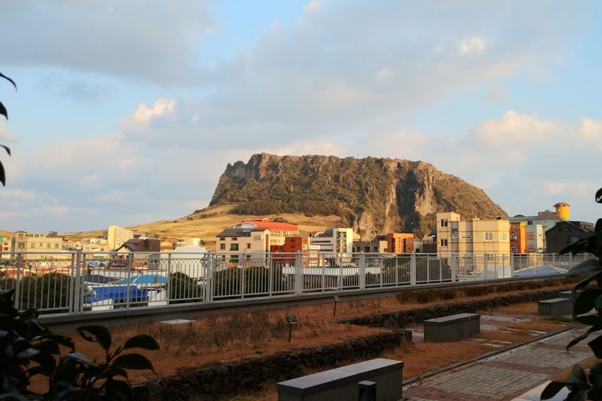 성산일출봉뷰_따라비한달 18번째 이미지