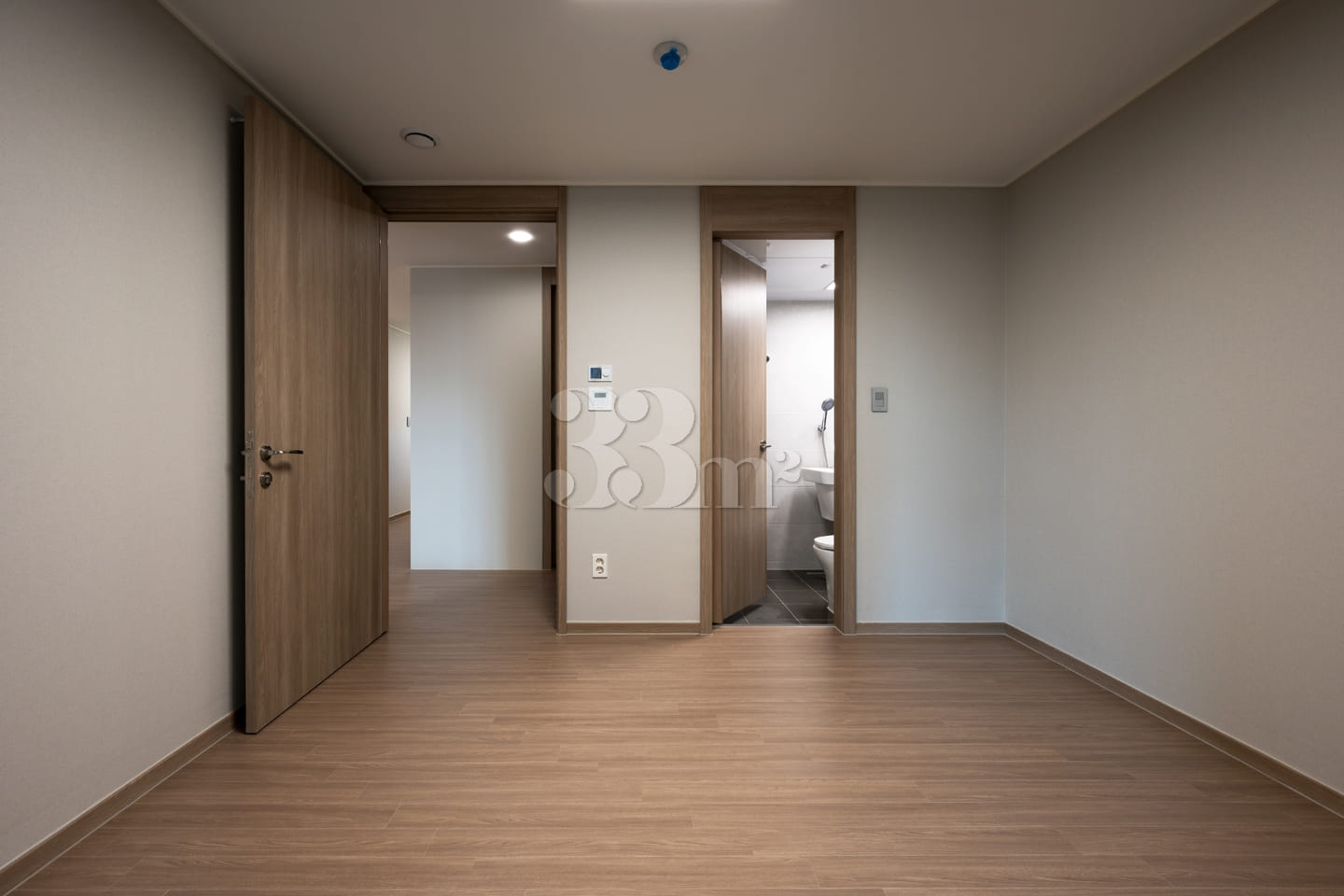 Sun-drenched new build in Dongducheon 8th image