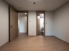 Sun-drenched new construction in Dongducheon 9th image