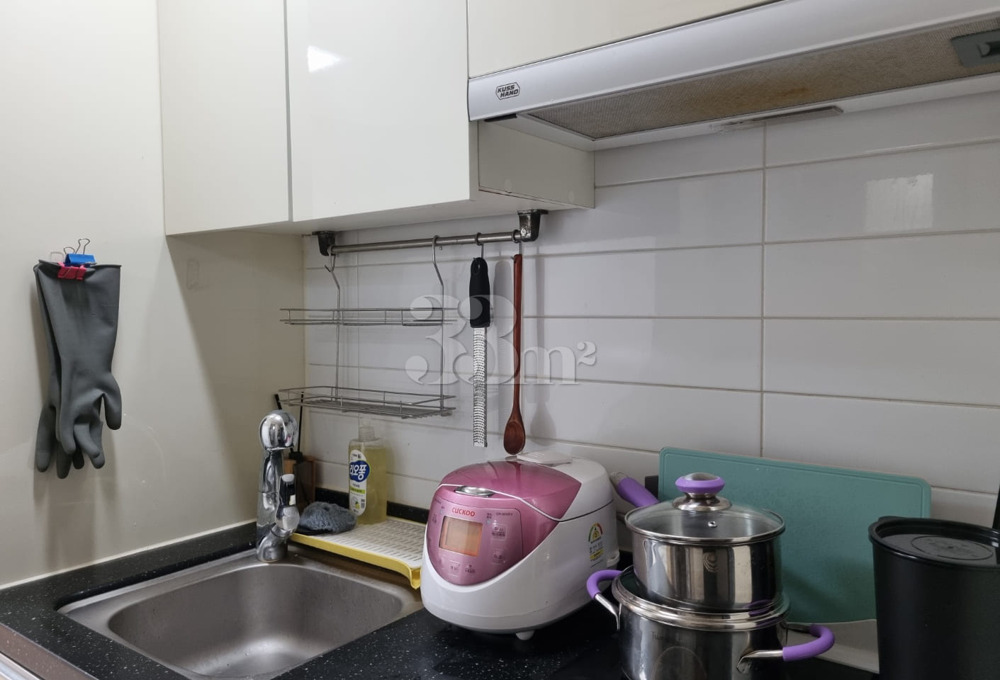A house perfect for one person to live in. 4th image