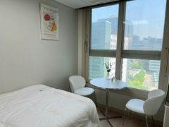 5 mins from Gadi Station ❤️ Fully furnished ( 6th image