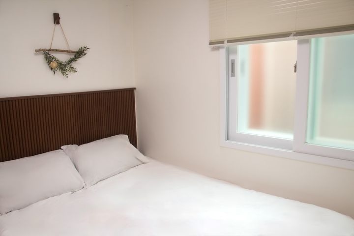 망원동 2룸 퀸침대2개 9번째 이미지