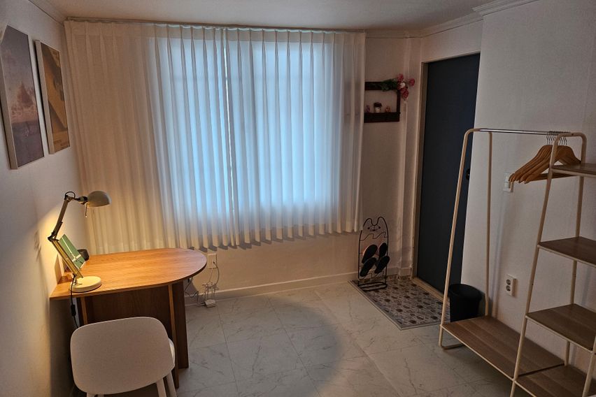 Earth 7번째 이미지