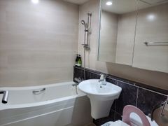 3-Room Ocean View – 10m from the Sea 15th image
